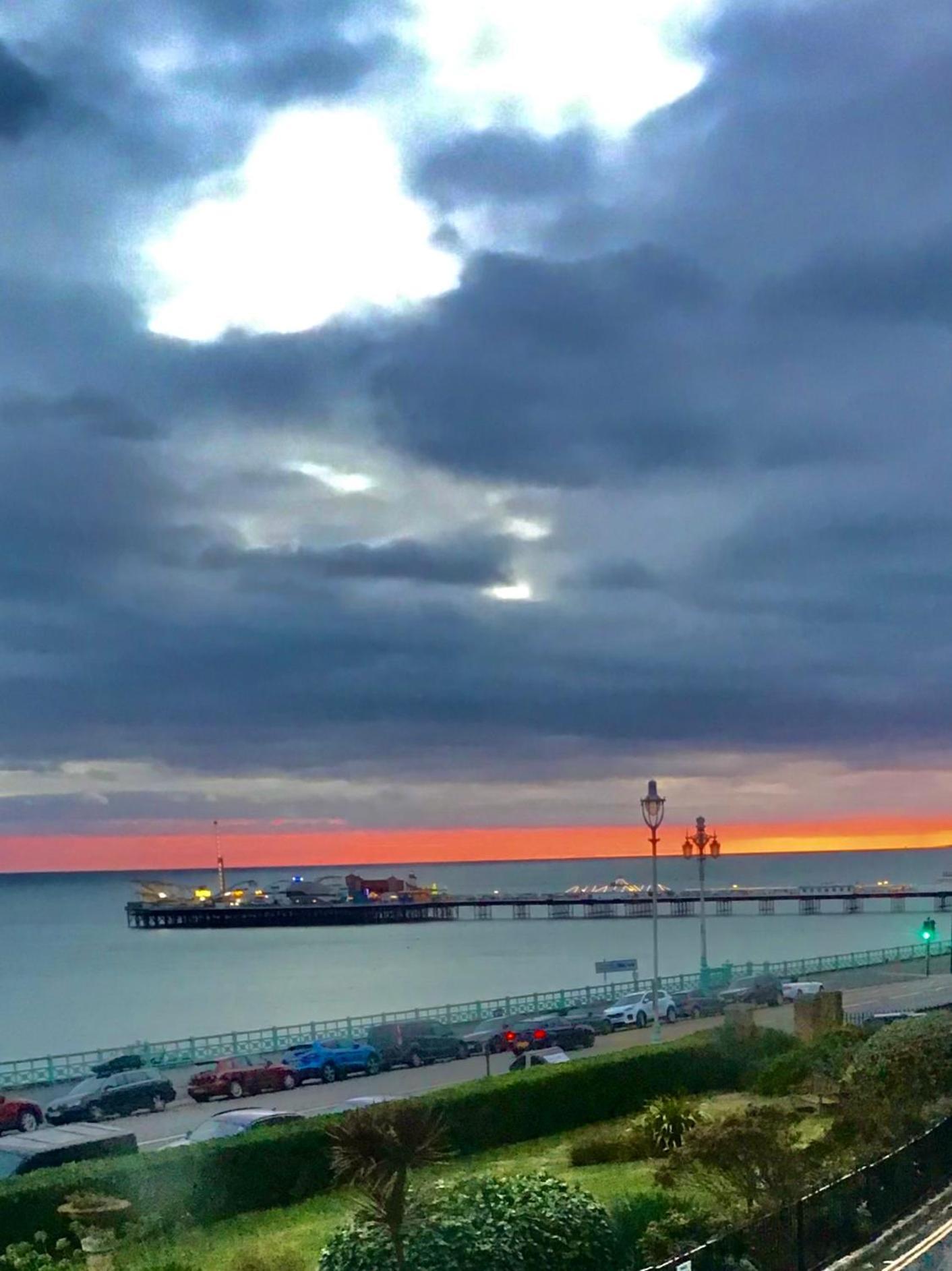 Brighton Beach Apartment Parking Free On-Site Ev מראה חיצוני תמונה